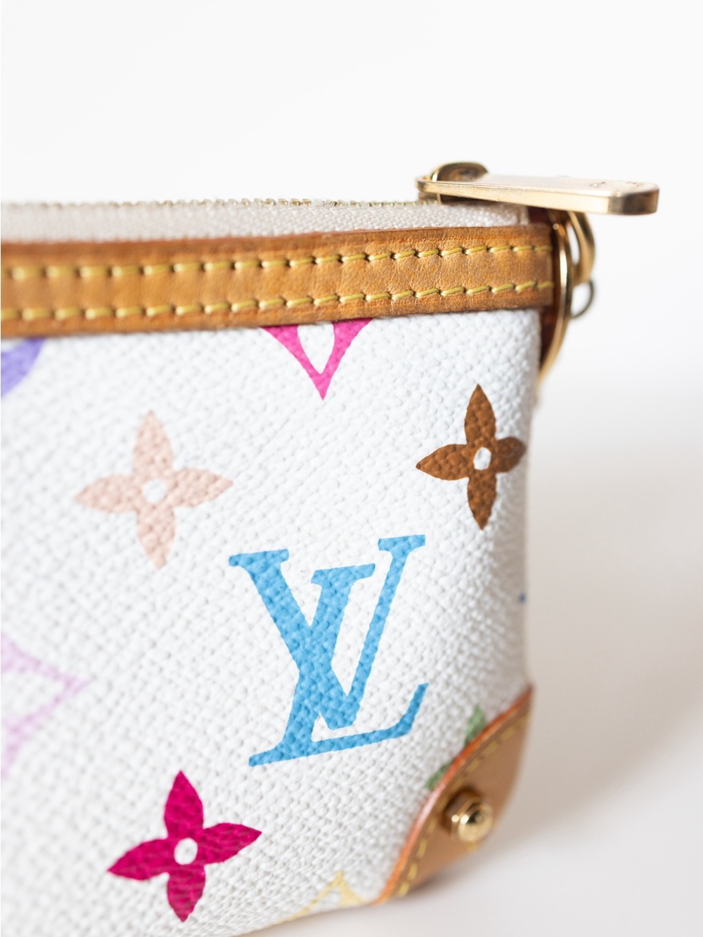 Louis Vuitton Multicolor vintage Murakami Monogram White Mini Pochette - Picture 10 of 12